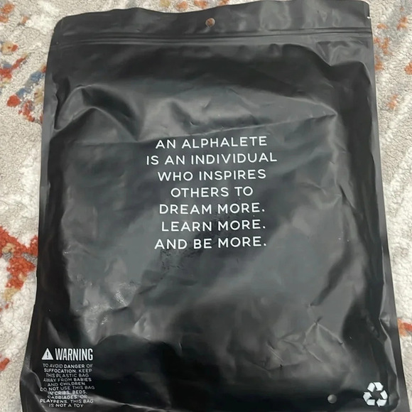 ALPHALETE HERO SEAMLESS TEE- SMOKE BOMB SIZE L - Picture 9 of 9